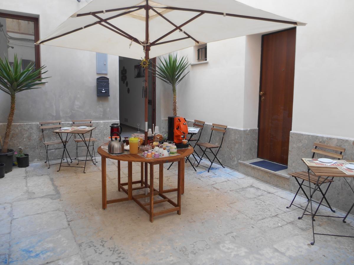 Apartamento La Corte Dei Naviganti Trapani Exterior foto