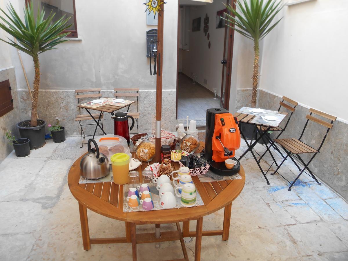 Apartamento La Corte Dei Naviganti Trapani Exterior foto
